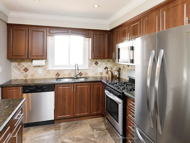 2694 Constable Rd #UPPER — Photo 9
