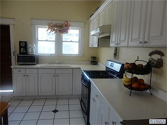 4th image of 710 W Lincoln Ave