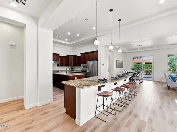 882 E LADDOOS Avenue, Queen Creek, AZ 85140