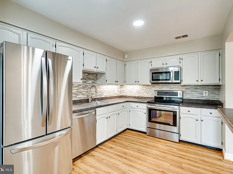 5708 Heritage Crossing Ct — Photo 11