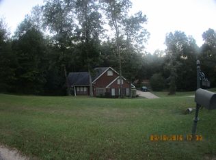 74 Fallon Ct, Deatsville, AL 36022