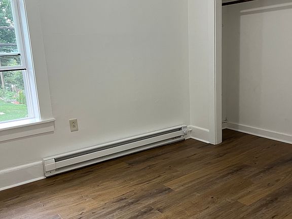 4th image of 19 Irving St #2