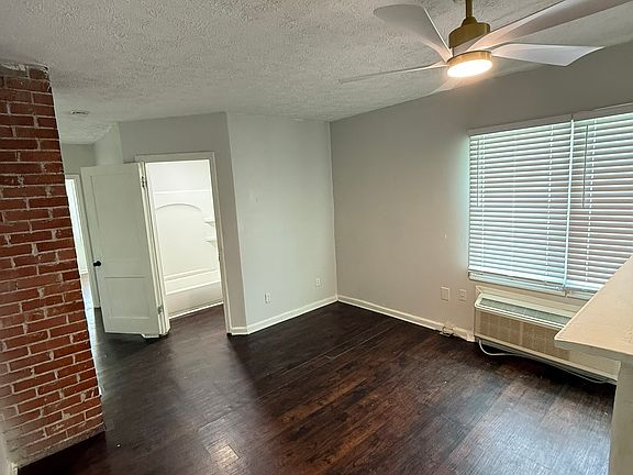 5th image of 2539 3rd Ave #2