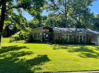 223 S Arlington Ave, Russellville, AR 72801