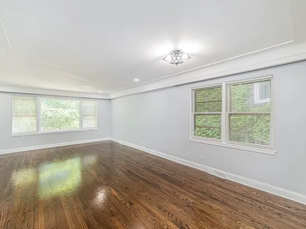 7530 N Oakley Ave #2, Chicago, IL 60645