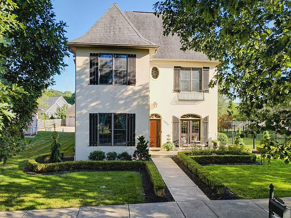 2nd image of 1909 S Renwick Blvd