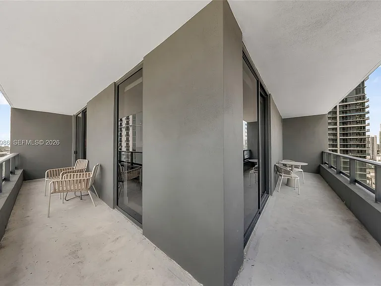 159 NE 6th St #2402 — Photo 16