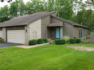 180 Woodstone Rd #1, Waterford, MI 48327