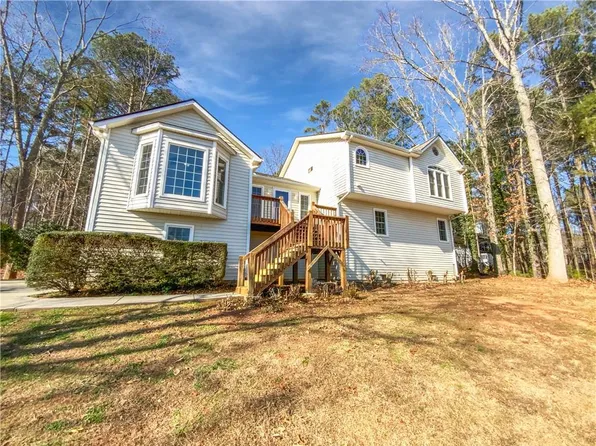 631 Driftwood Dr, Woodstock, GA 30189