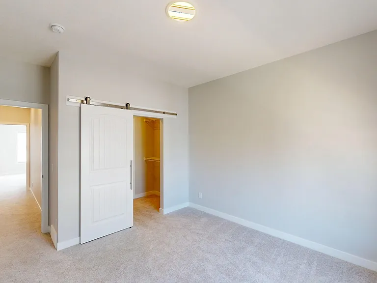 611 Mahogany Blvd SE — Photo 32