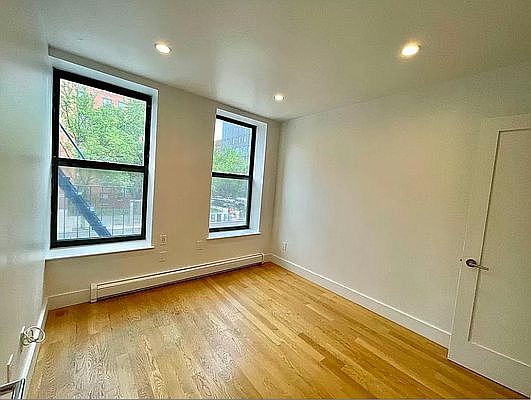 3rd image of 2053 Frederick Douglass Blvd #22