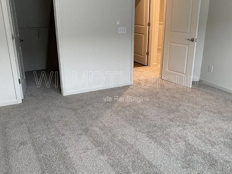 7246 Selah Ln — Photo 14