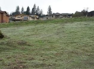 13611 Finch Ct, Auburn, CA 95603