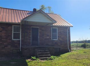 4276 Swanwick Rice Rd, Pinckneyville, IL 62274