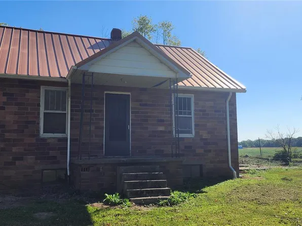 4276 Swanwick Rice Rd, Pinckneyville, IL 62274