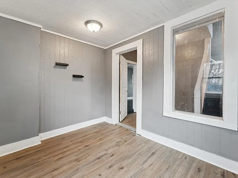 4002 Ardmore Ave — Photo 5