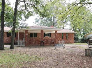 233 Hideaway Ln E, Hideaway, TX 75771