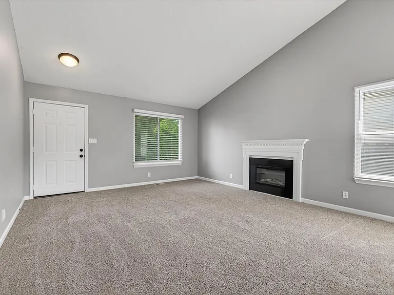 91 Grassmire Dr — Photo 6