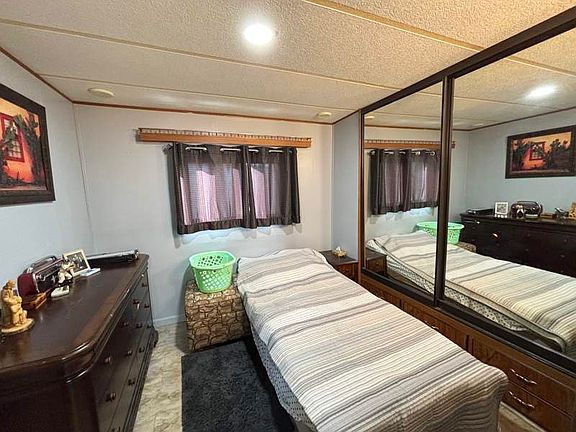 4th image of 702 S Meridian Rd #990