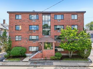 41 Walnut St UNIT 22, Waltham, MA 02453