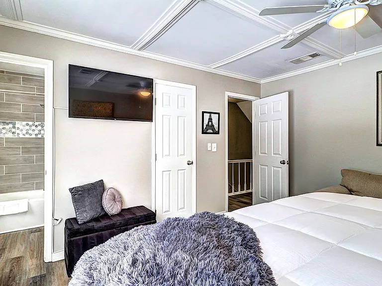 213 High Creek Dr — Photo 21