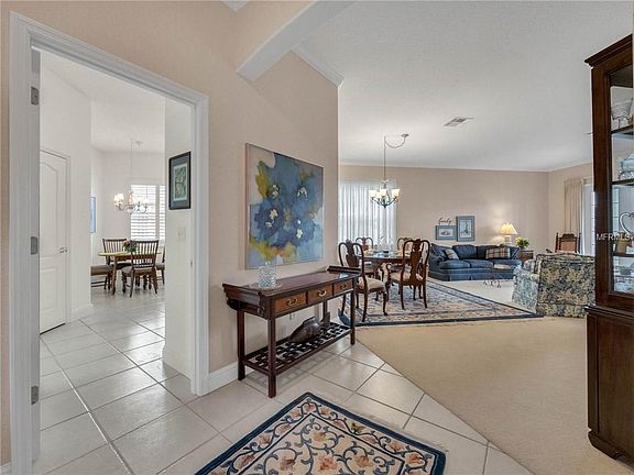 3rd image of 10614 Woodchase Cir