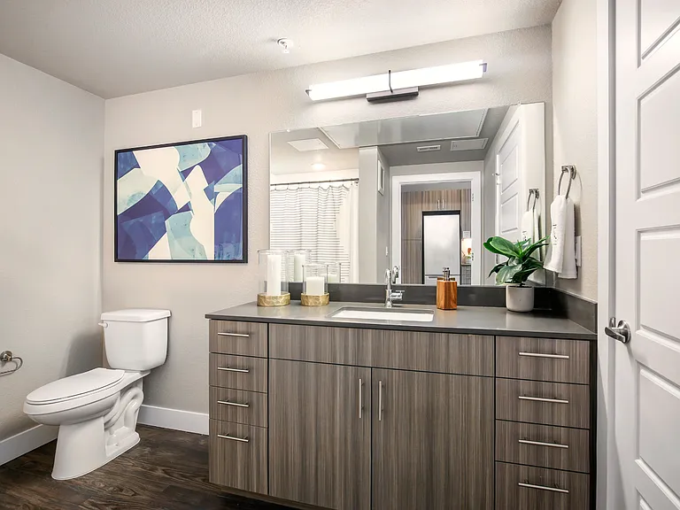 1 Bed - Bathroom