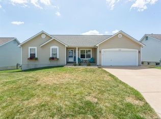 2518 Valley Oaks Ct, Imperial, MO 63052