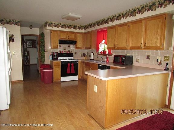 5th image of 21 Isabella Dr