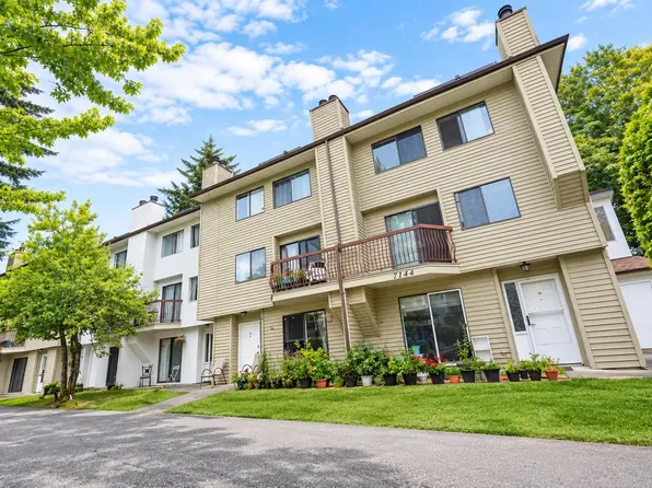 7144 133b St #208, Surrey, BC V3W 8A4