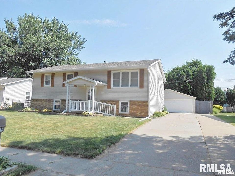 1st image of 2116 W 45th St