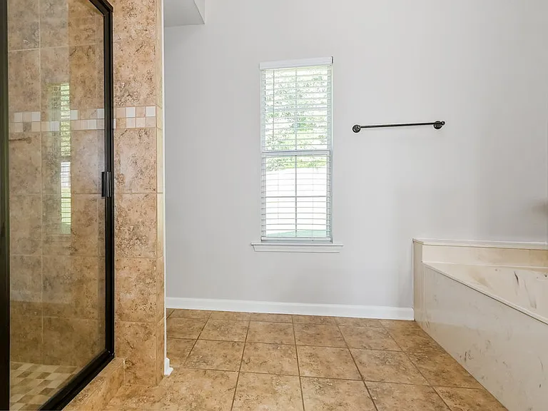 8873 Lezlarken Ln — Photo 12