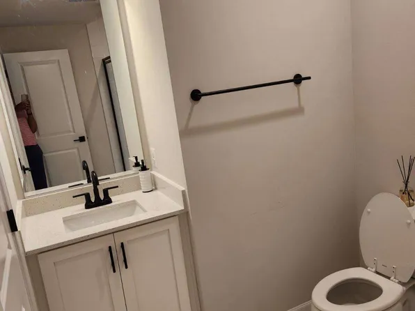 (undisclosed Address), Frederick, MD 21702