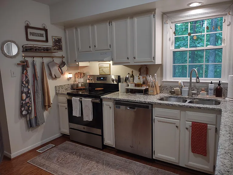 5948 Park Forest Ln — Photo 4