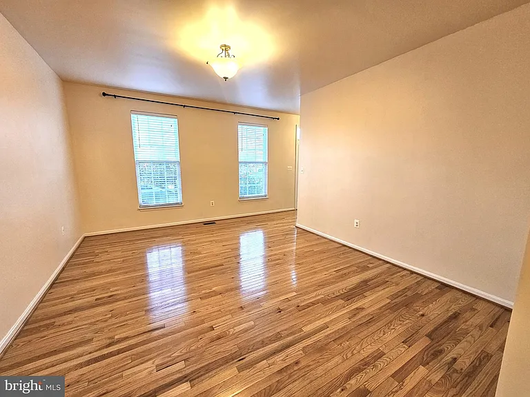 6125 Hot Spring Ln — Photo 14