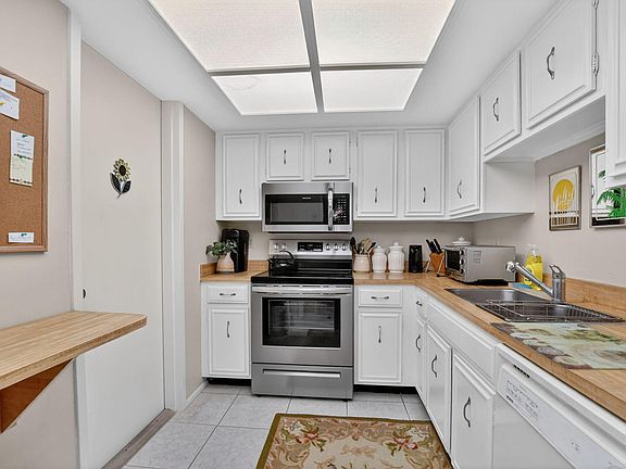 4th image of 1736 Bridgewood Drive