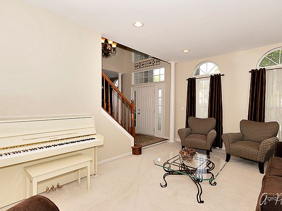 5th image of 34295 N Tangueray Dr