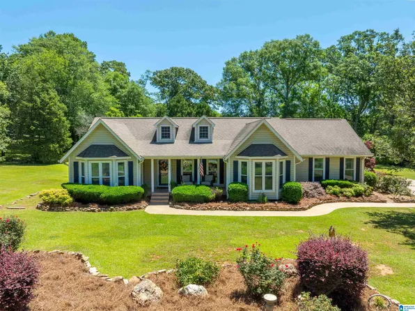 95 River Oaks Ln, Cropwell, AL 35054