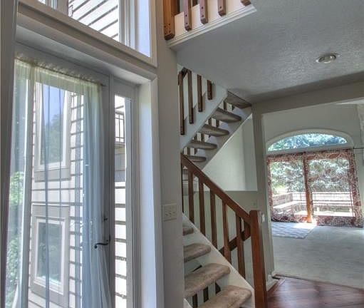5th image of 1 Windrush Ln