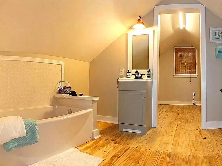 upstairs bathroom