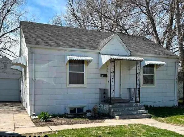 420 W 17th St, Scottsbluff, NE 69361