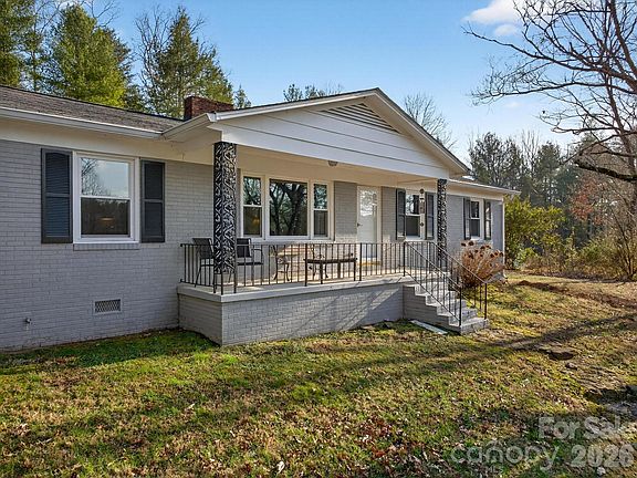 3rd image of 3306 Christie Rd