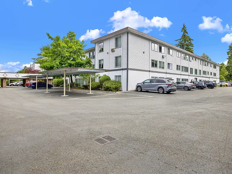 The Ridge at Bellevue — Photo 16
