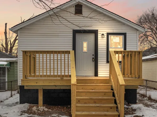 1007 Moss St, Hammond, IN 46320