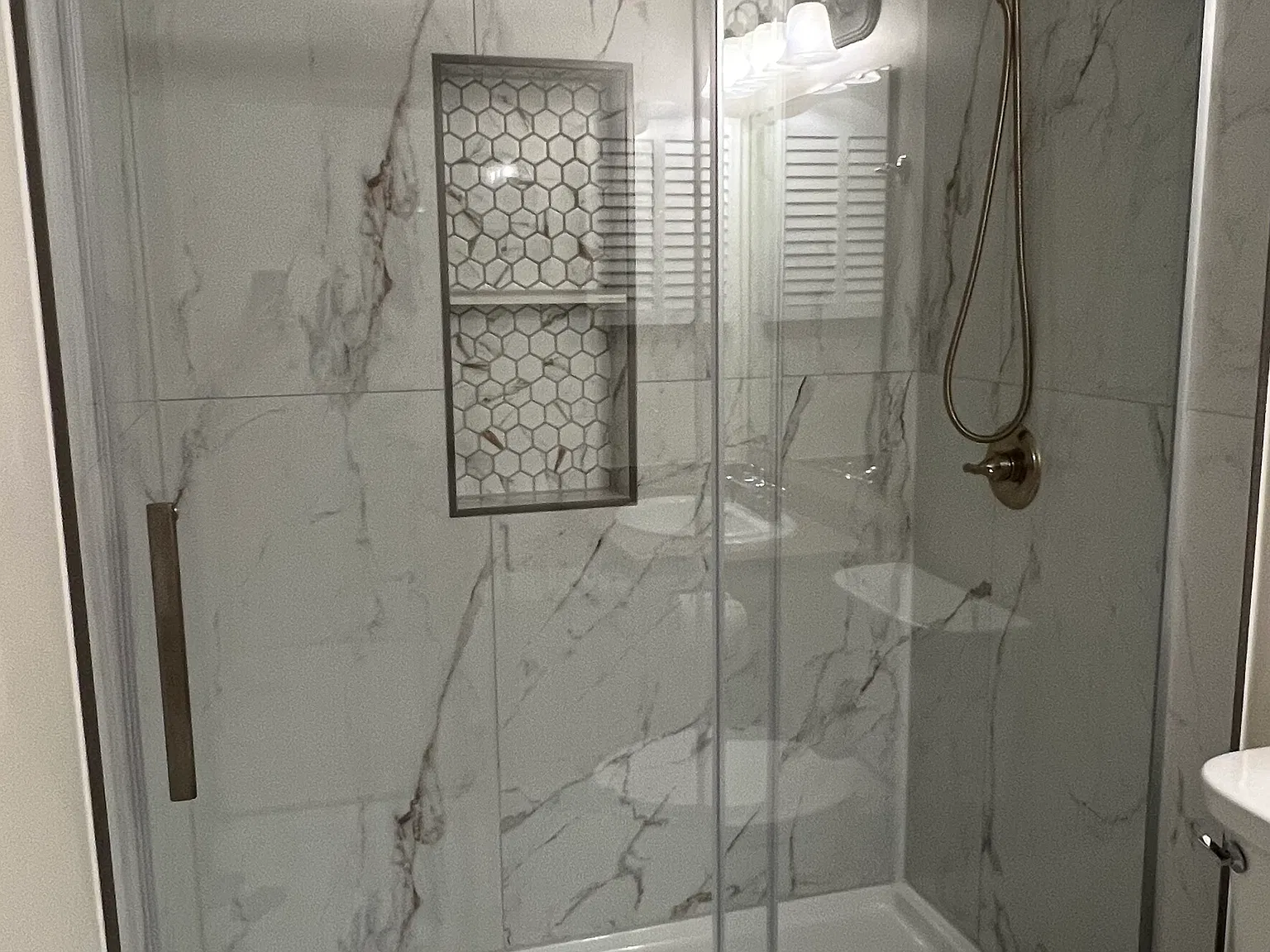 1 bed, 737 sqft, $1,200 — Photo 4