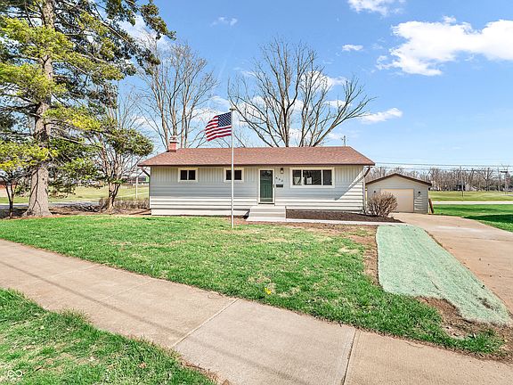 2nd image of 533 E Ulen Dr