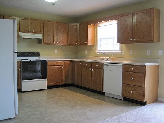 4th image of 127 Franklin Pl