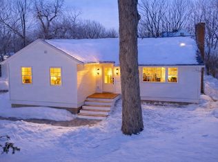 29 Chief Justice Cushing Hwy, Hingham, MA 02043