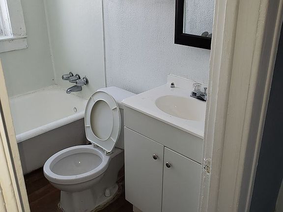 5th image of 7536 Dunedin Ave #6