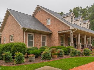 475 Running Deer Rd, Cornelia, GA 30531